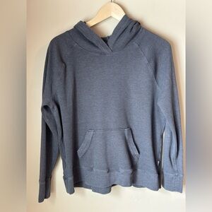 Women’s Eddie Bauer grey waffle hoodie Size L  P2P 24”